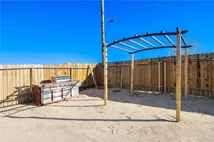 73973 Playa Vista, 29 Palms MCB, CA 92277 - Photo 21