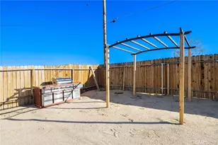 73973 Playa Vista, 29 Palms MCB, CA 92277 - Photo 19