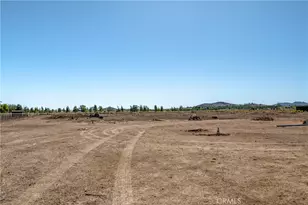 31125 Golden Vly Dr, Winchester, CA 92596 - Photo 23