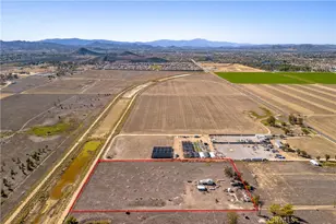 31125 Golden Vly Dr, Winchester, CA 92596 - Photo 5