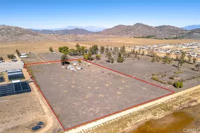 31125 Golden Valley Drive, Winchester, CA 92596 - Photo 13