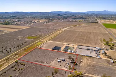 31125 Golden Valley Drive, Winchester, CA 92596 - Photo 7