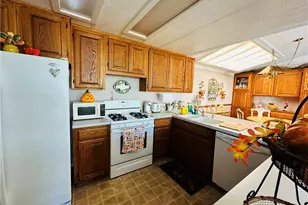 2230 Lake Park, San Jacinto, CA 92583 - Photo 9