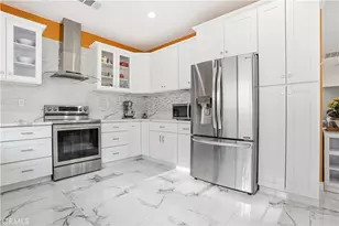 29875 Smugglers Point Dr, Canyon Lake, CA 92587 - Photo 15