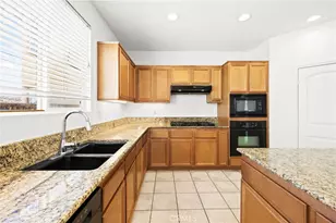 52982 Sweet Juliet Ln, Lake Elsinore, CA 92532 - Photo 15