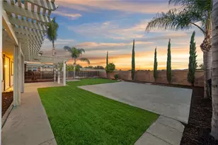 27876 Post Oak, Murrieta, CA 92562 - Photo 3