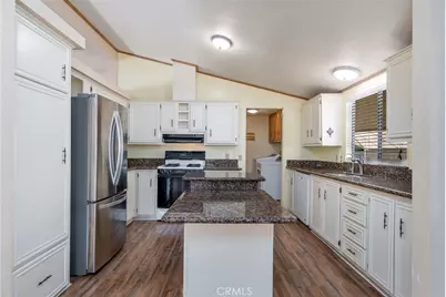 38350 Via Taffia, Murrieta, CA 92563 - Photo 7