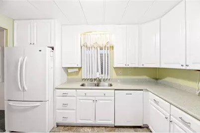 1293 Yellowood, Hemet, CA 92545 - Photo 9