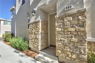 41976 Isadora, Murrieta, CA 92562 - Photo 3