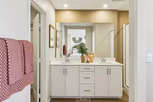 6393 Sierra Vis Ln, Fontana, CA 92336 - Photo 15