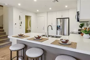 6393 Sierra Vis Ln, Fontana, CA 92336 - Photo 13