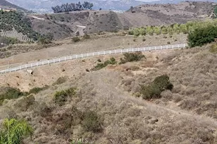 8 La Cruz Dr, Temecula, CA 92590 - Photo 3