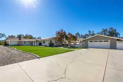 30245 Santa Fe, Hemet, CA 92543 - Photo 3