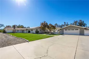 30245 Santa Fe, Hemet, CA 92543 - Photo 3