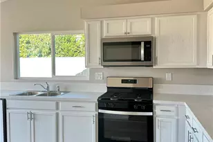 2196 Rosemary Ct, Hemet, CA 92545 - Photo 3