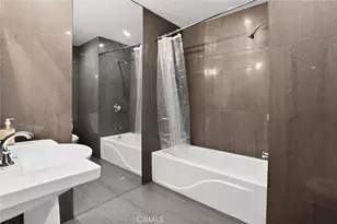 21 Alamitos, Long Beach, CA 90802 - Photo 27