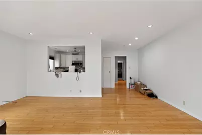 21 Alamitos, Long Beach, CA 90802 - Photo 3