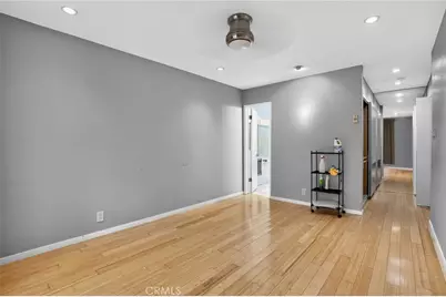 21 Alamitos, Long Beach, CA 90802 - Photo 11