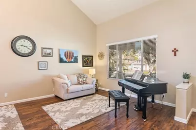 32355 Corte Zamora, Temecula, CA 92592 - Photo 9