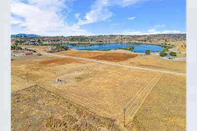41620 Lakefront Dr, Aguanga, CA 92536 - Photo 1