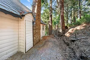 23740 Skyland, Crestline, CA 92325 - Photo 27