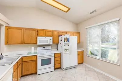 40597 Sunflower Road, Murrieta, CA 92562 - Photo 3