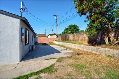 1381 E 5th, Ontario, CA 91764 - Photo 33