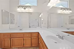 24385 Via Las Junitas, Murrieta, CA 92562 - Photo 17