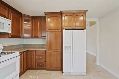 24385 Via Las Junitas, Murrieta, CA 92562 - Photo 9