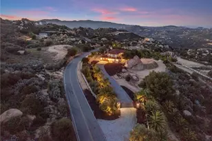 41950 Hacienda Dr, Murrieta, CA 92562 - Photo 3