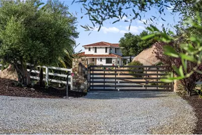 41950 Hacienda Dr, Murrieta, CA 92562 - Photo 5