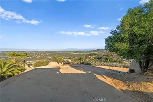 41950 Hacienda Dr, Murrieta, CA 92562 - Photo 49
