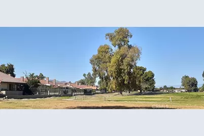 1484 Pepper Tree Drive, Hemet, CA 92543 - Photo 29