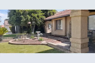 1484 Pepper Tree Drive, Hemet, CA 92543 - Photo 3