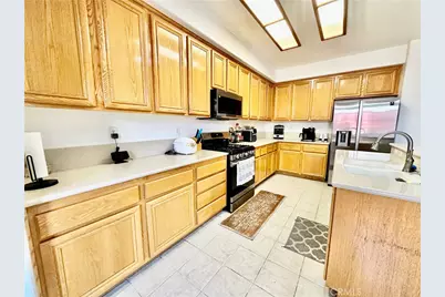 36676 Lynwood Ave, Murrieta, CA 92563 - Photo 27