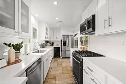 2689 Santa Ana Avenue, Costa Mesa, CA 92627 - Photo 13