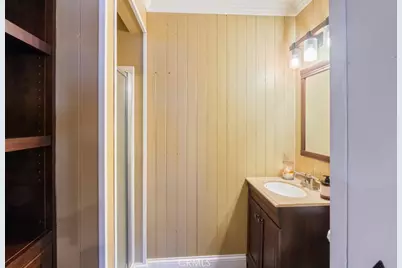 2425 Heather Avenue, Long Beach, CA 90815 - Photo 27