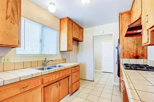 42226 55th, Lancaster, CA 93536 - Photo 5