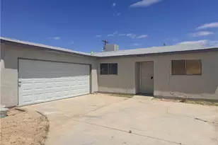 5893 Marine, 29 Palms MCB, CA 92277 - Photo 3