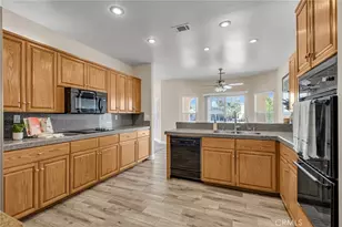 30263 Swan Point, Canyon Lake, CA 92587 - Photo 19