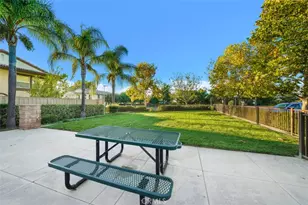 41710 Woodridge Ave, Murrieta, CA 92562 - Photo 27