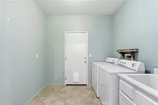 39320 Beringer, Murrieta, CA 92563 - Photo 17