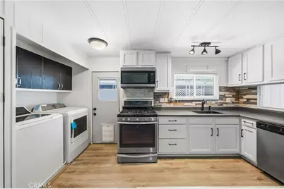 601 N Kirby, Hemet, CA 92545 - Photo 9