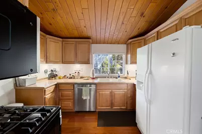 33353 Music Camp, Arrowbear, CA 92382 - Photo 13