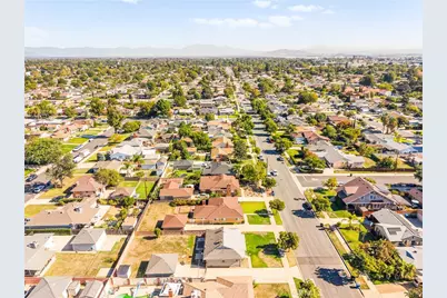 816 W G, Ontario, CA 91762 - Photo 41