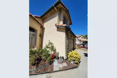 39897 Verono Corte, Murrieta, CA 92562 - Photo 9