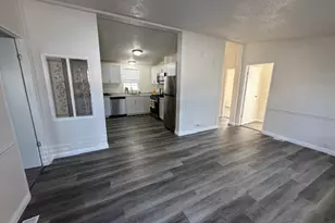 880 N Lake St, Hemet, CA 92544 - Photo 5