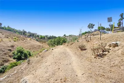 8555 Pigeon Pass, Moreno Valley, CA 92557 - Photo 53