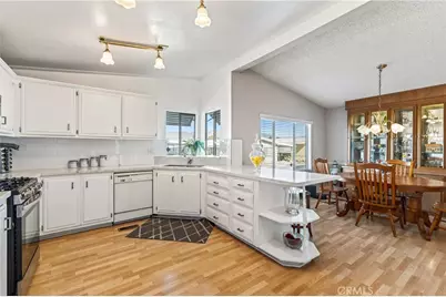 1300 W Menlo #163, Hemet, CA 92543 - Photo 5