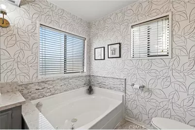 1300 W Menlo #163, Hemet, CA 92543 - Photo 25